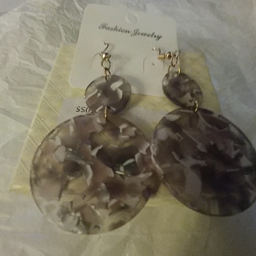 WOMEN'S FASHION EARRINGS